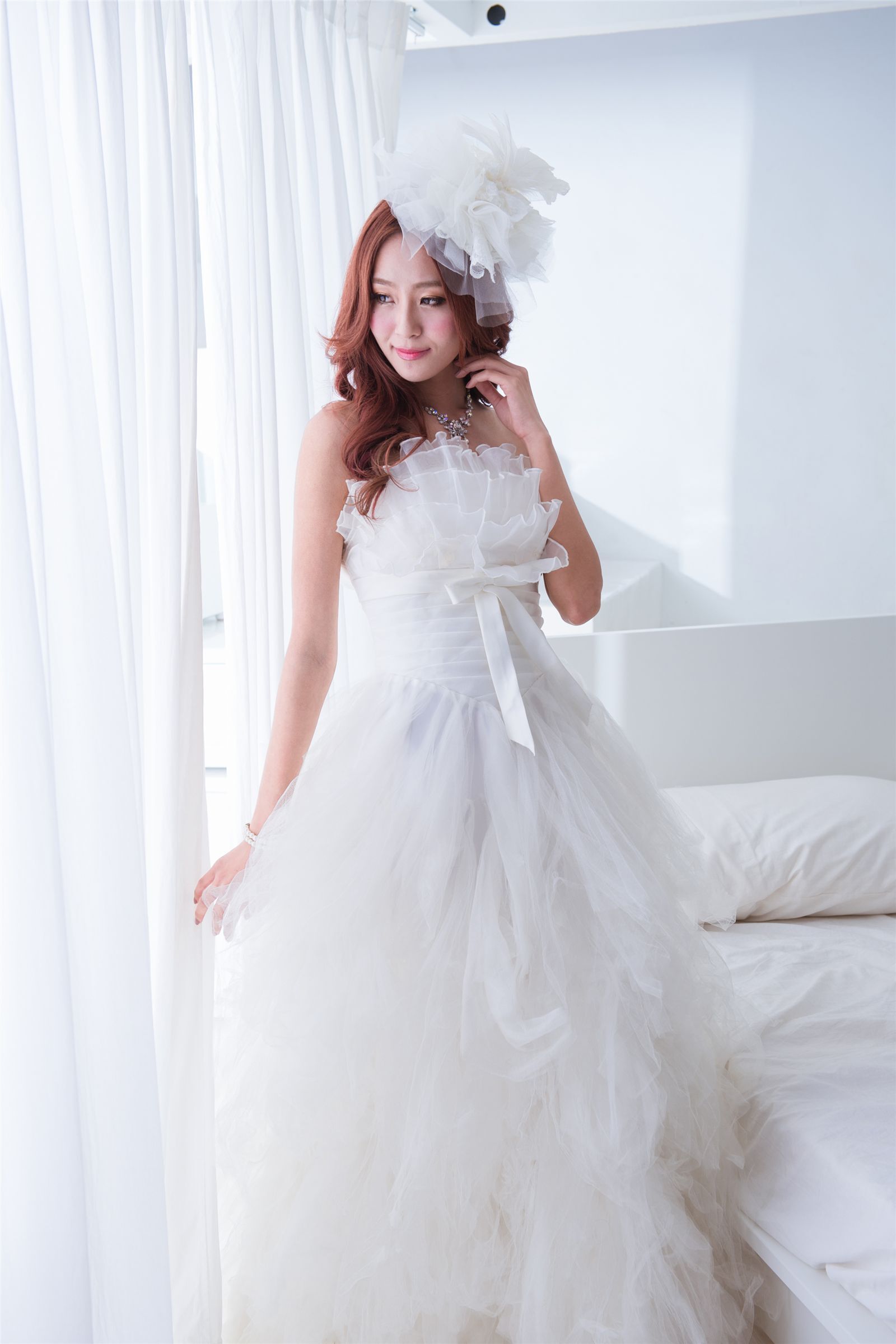 Beautyleg模特周边 2013.12.15 Winnie小雪婚纱秀